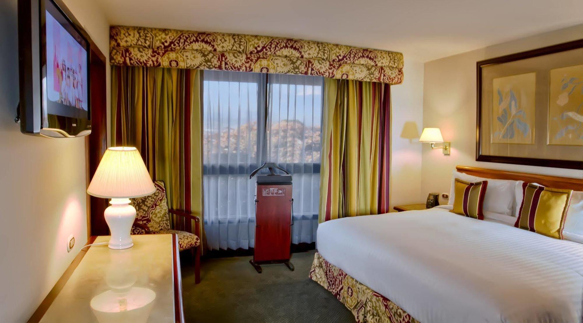 The Bear Hotel ديفايزيس المظهر الخارجي الصورة