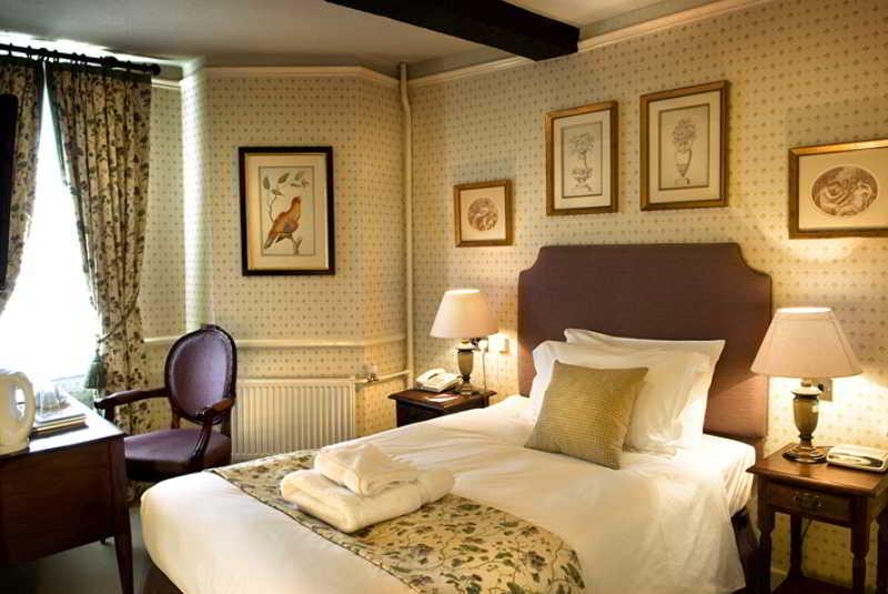The Bear Hotel ديفايزيس المظهر الخارجي الصورة