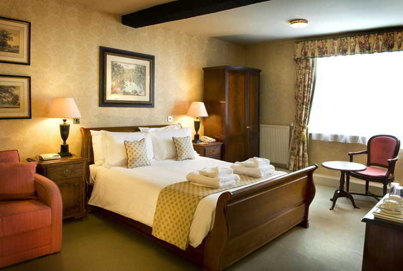 The Bear Hotel ديفايزيس المظهر الخارجي الصورة